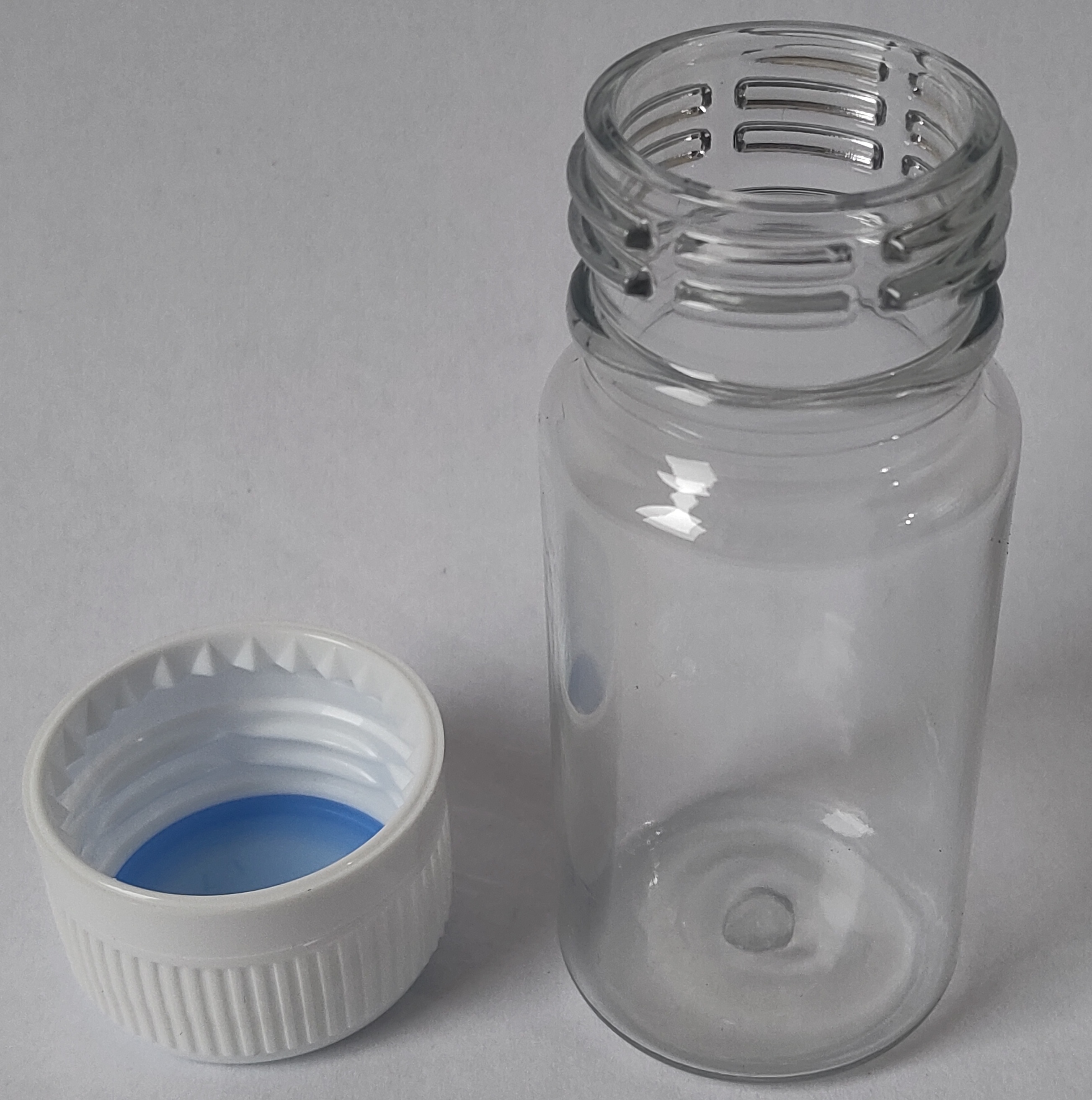 TINKTUR - Plastová lékovka na koření a tobolky 35 ml.