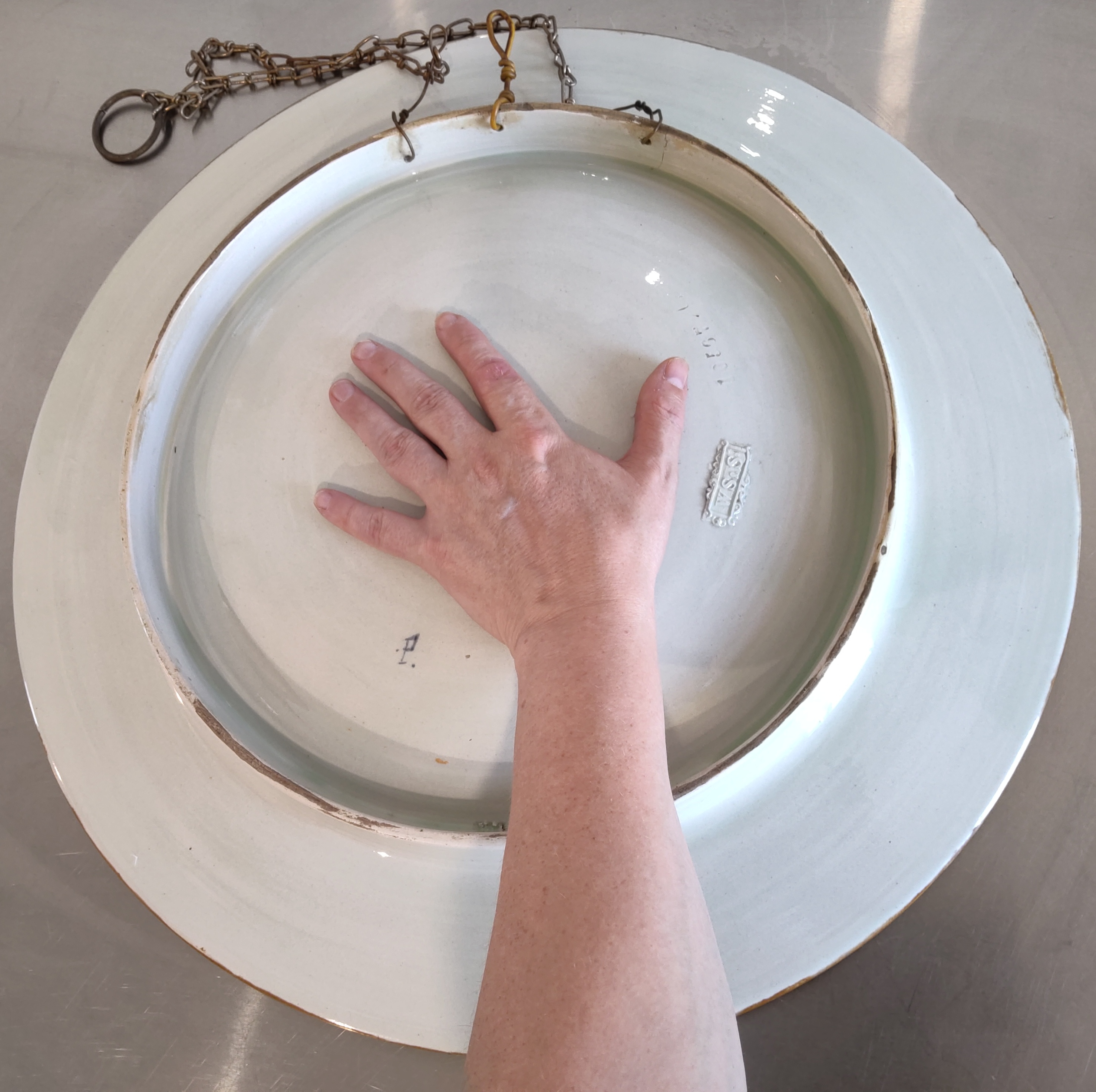 Ozdobný historický talíř XXL 53cm v krásném stavu ! Výrobce: Wilhelm Schiller & Sons