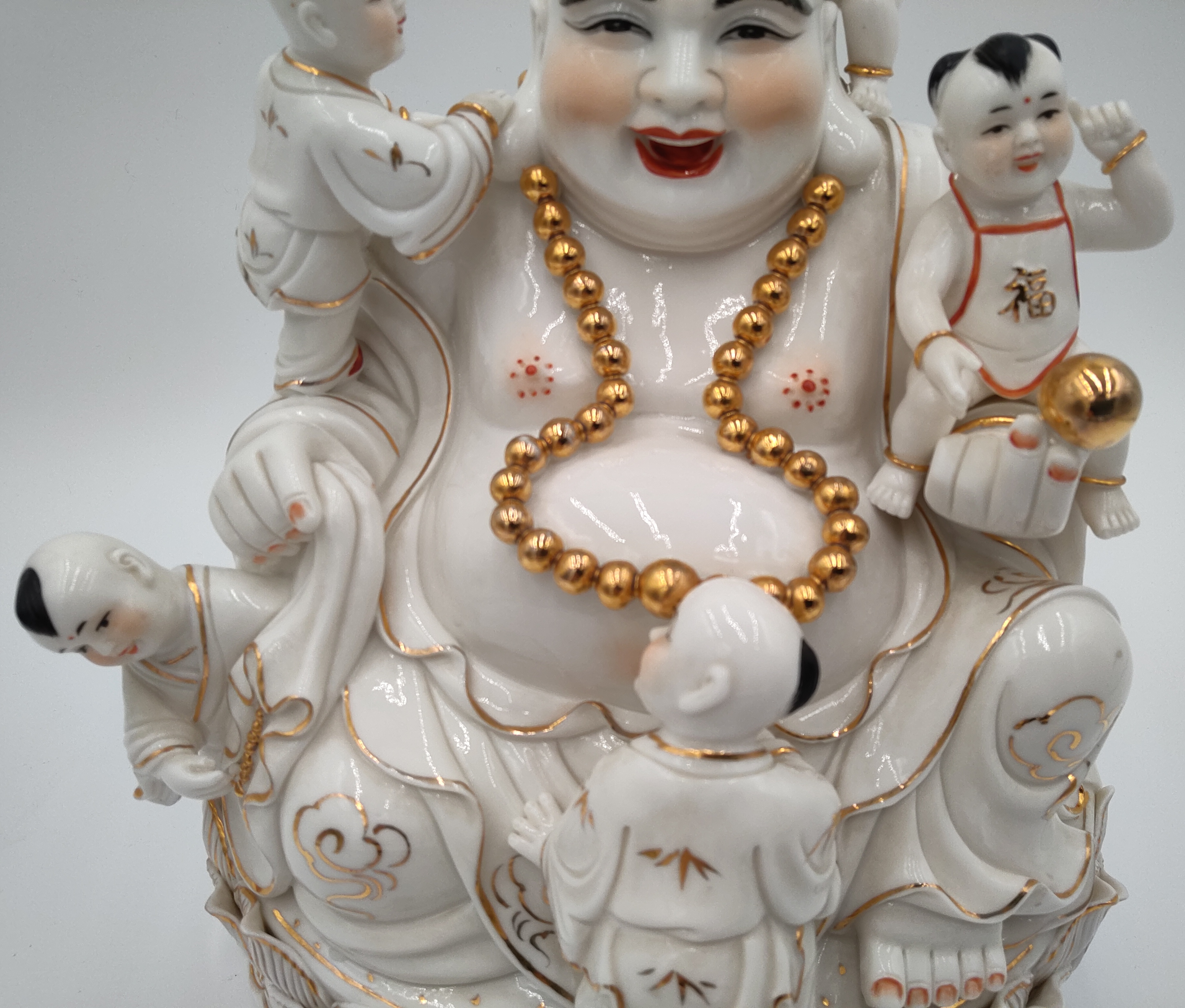 Socha smějícího se Buddhy Maitreya Dehua - 5 dětí Maitreya