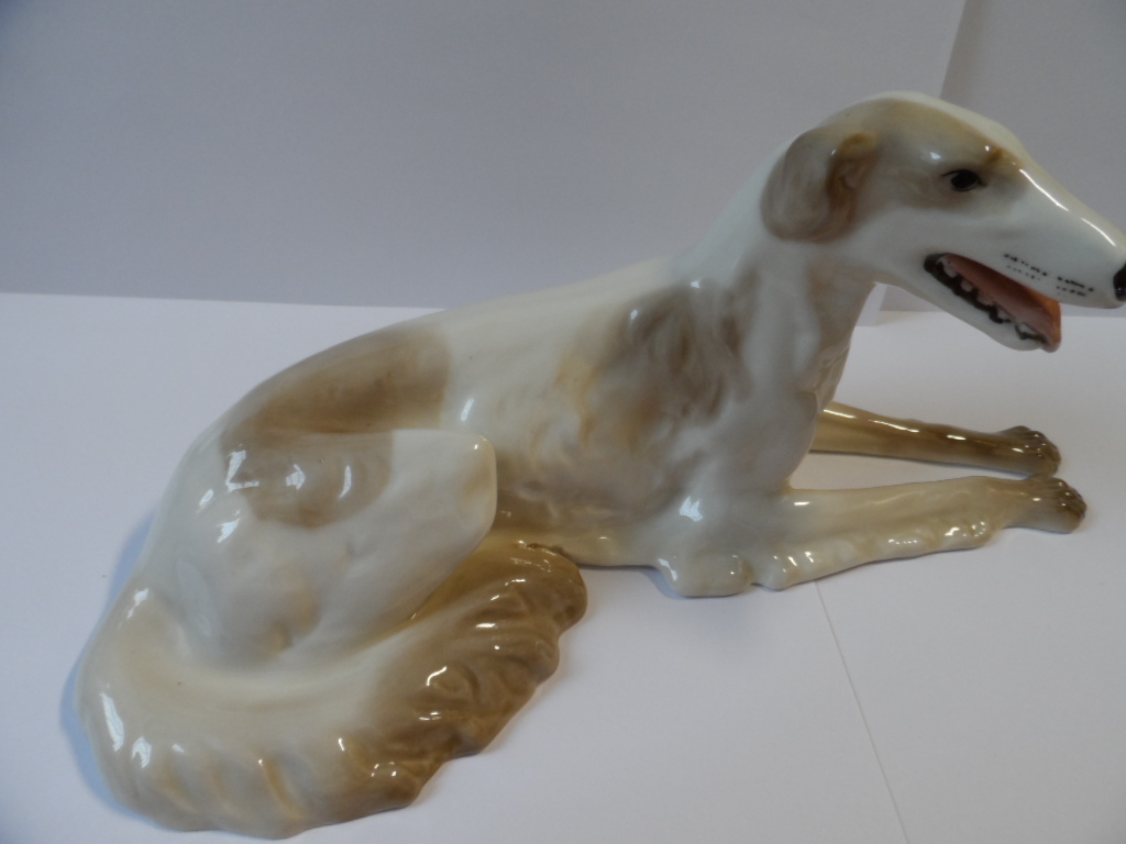 Krásný velký pes Royal Dux - 27cm ! Porcelánový pes.