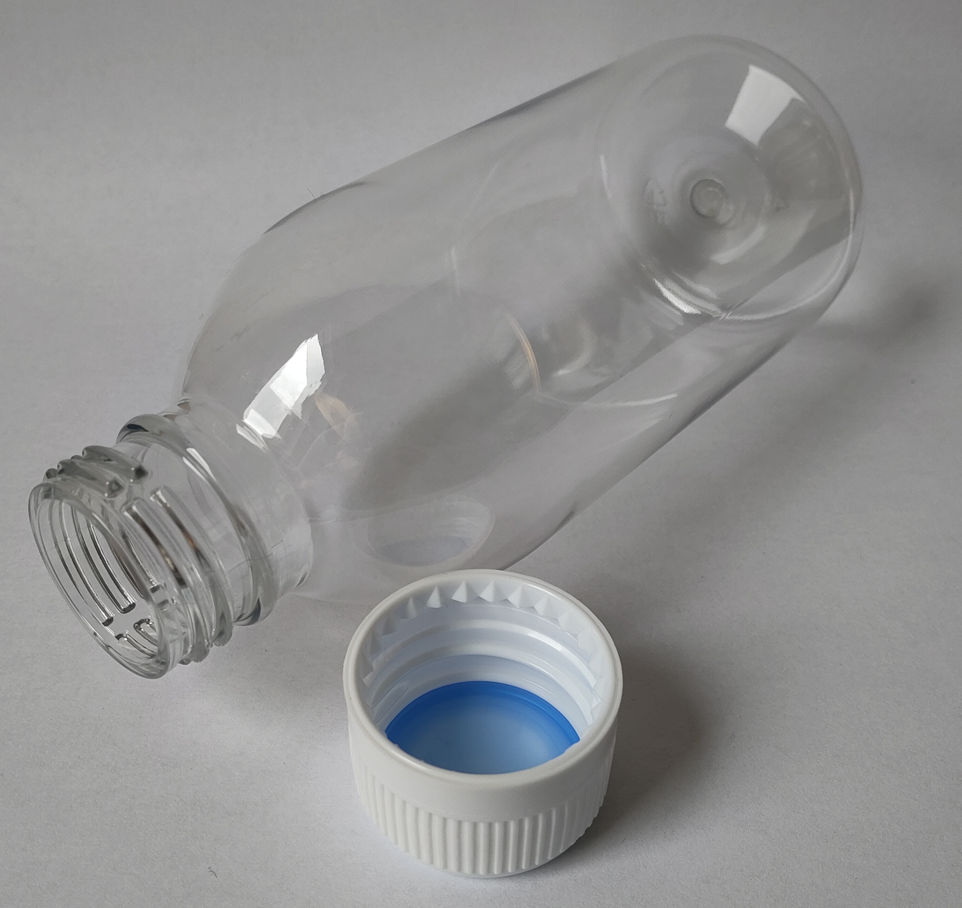 TINKTUR - Plastová lékovka na koření, tobolky nebo šampon 200 ml.